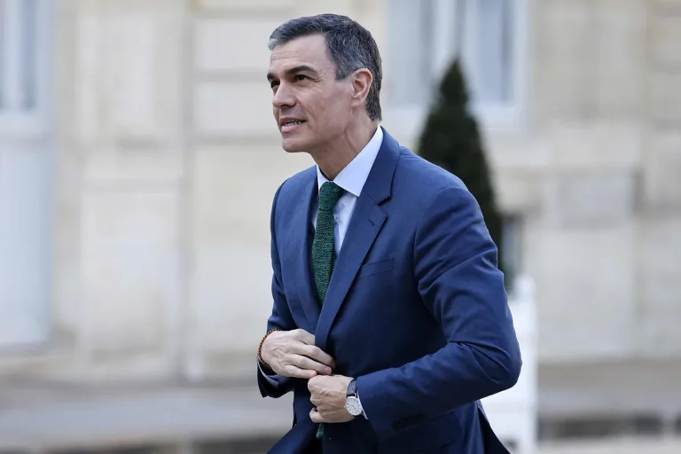 Sánchez admite que en Ucrania está en juego "la seguridad europea" pero no pone fecha a que España invierta el 2% del PIB en Defensa
