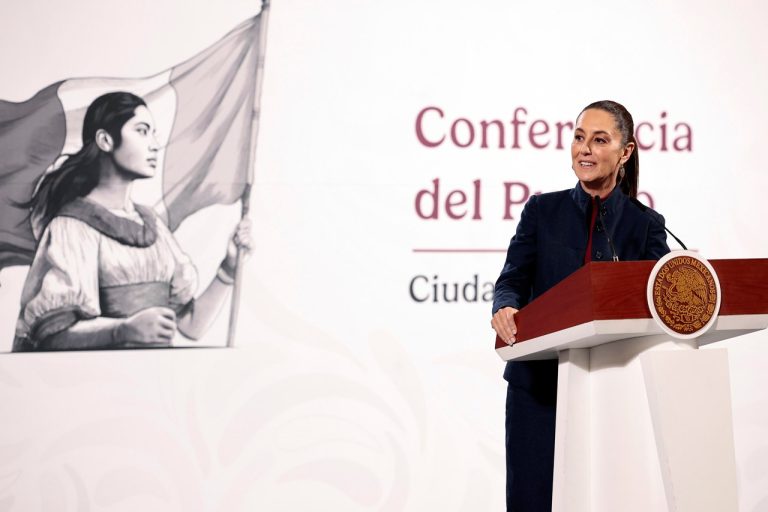 Sheinbaum reconoce que hay inversiones 'que están esperando' ante los aranceles de Trump • Forbes Política • Forbes México