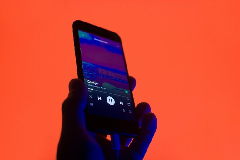 Spotify prepara una nueva opción de suscripción, según Bloomberg. Music Pro hará realidad la antigua promesa de audio HiFi
