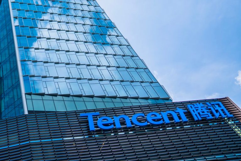 Tencent lanza Hunyuan Turbo S, una IA que responde al instante