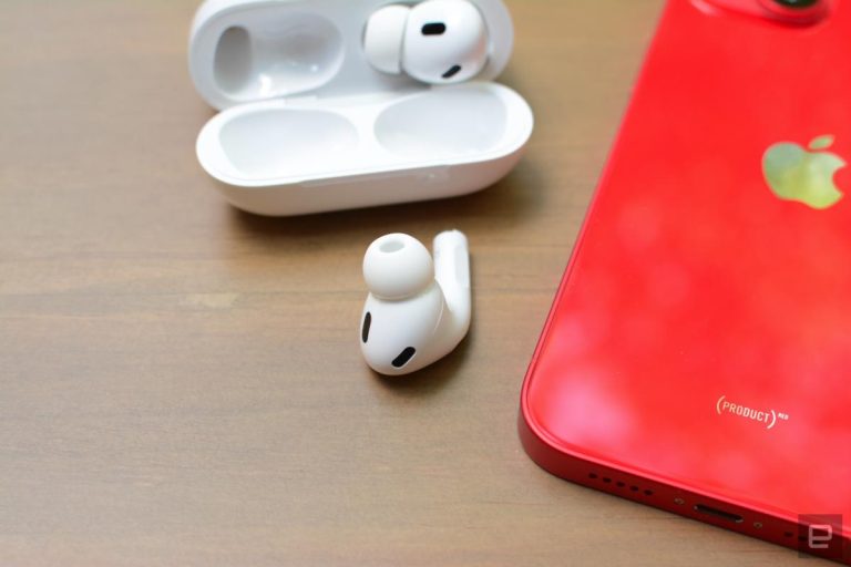 The best President's Day tech deals on Apple, Samsung, Dyson, Blink and more
