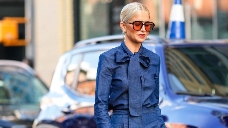 Todas las camisas vaqueras de mujer tendencia 2025