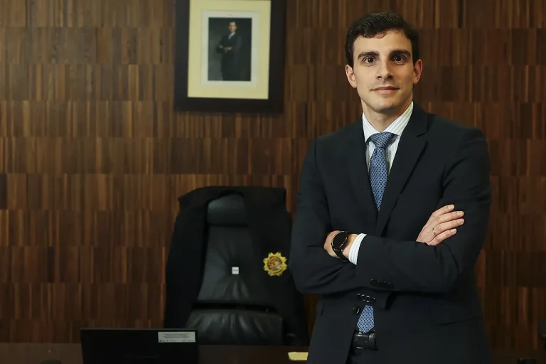 "Tres o cuatro meses sería un tiempo razonable para los juicios rápidos"