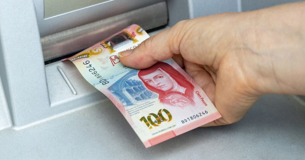 ¿En qué casos el SAT congela tus cuentas bancarias?