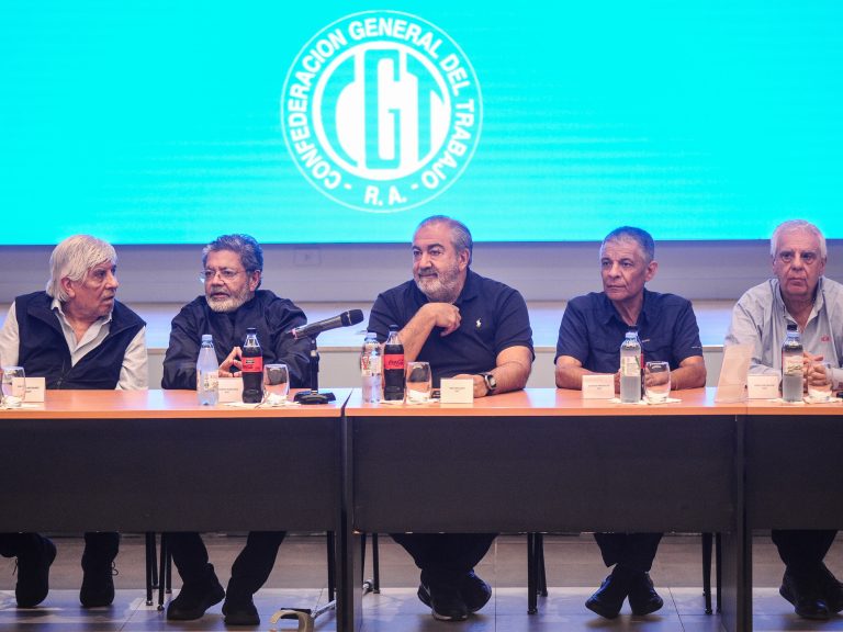 La CGT se endurece contra el Gobierno y apura un plan de lucha con amenaza de otro paro general