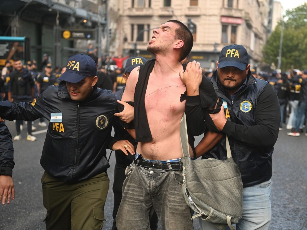 Liberaron a 114 detenidos por los incidentes durante las protestas afuera del Congreso