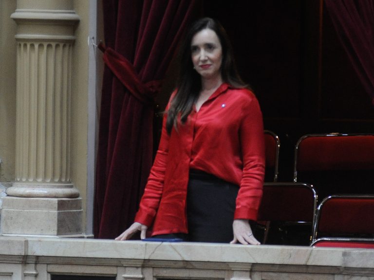 El canibalismo libertario y el extraño festejo que desató Victoria Villarruel