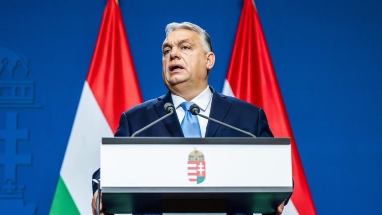 Orbán asegura que la UE