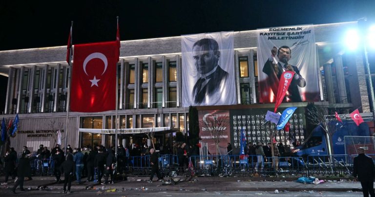 Turquía enfrenta crisis política tras la detención del alcalde de Estambul