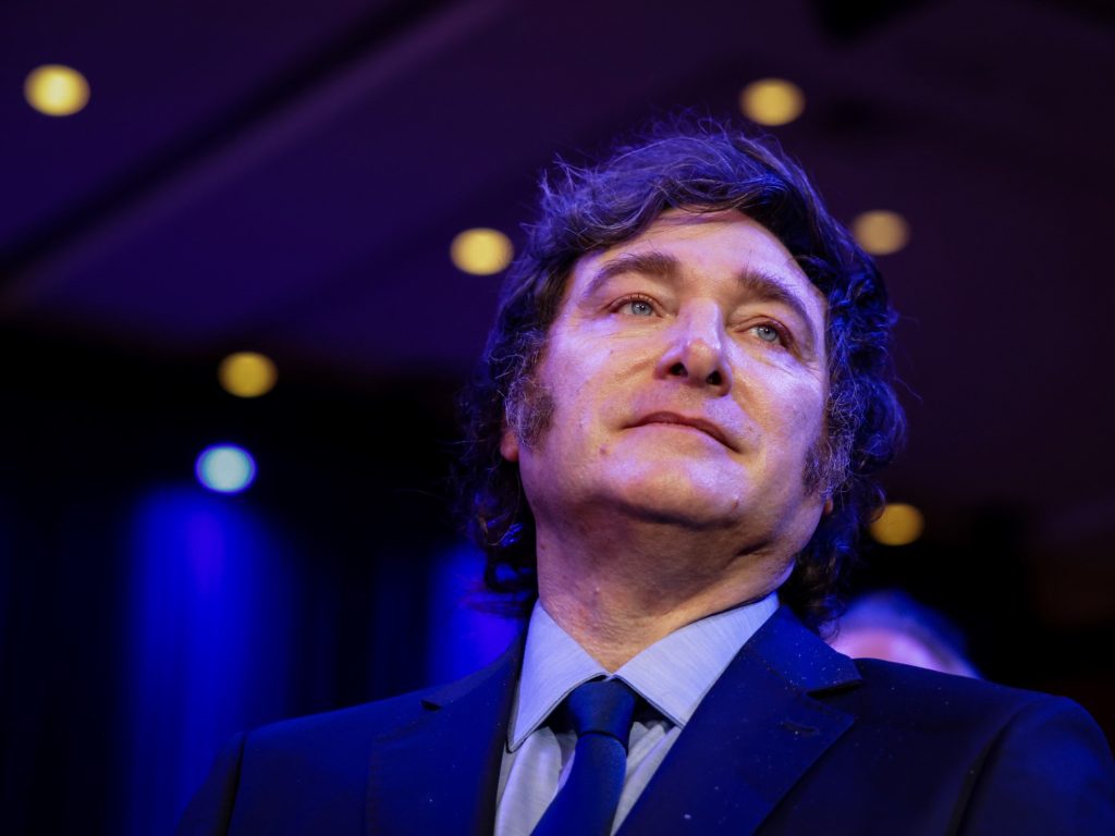 Javier Milei atacó a cinco periodistas por el Día de la Memoria