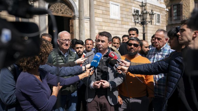 El sector de los VTC anuncia nuevas protestas contra la regulación que última el Govern