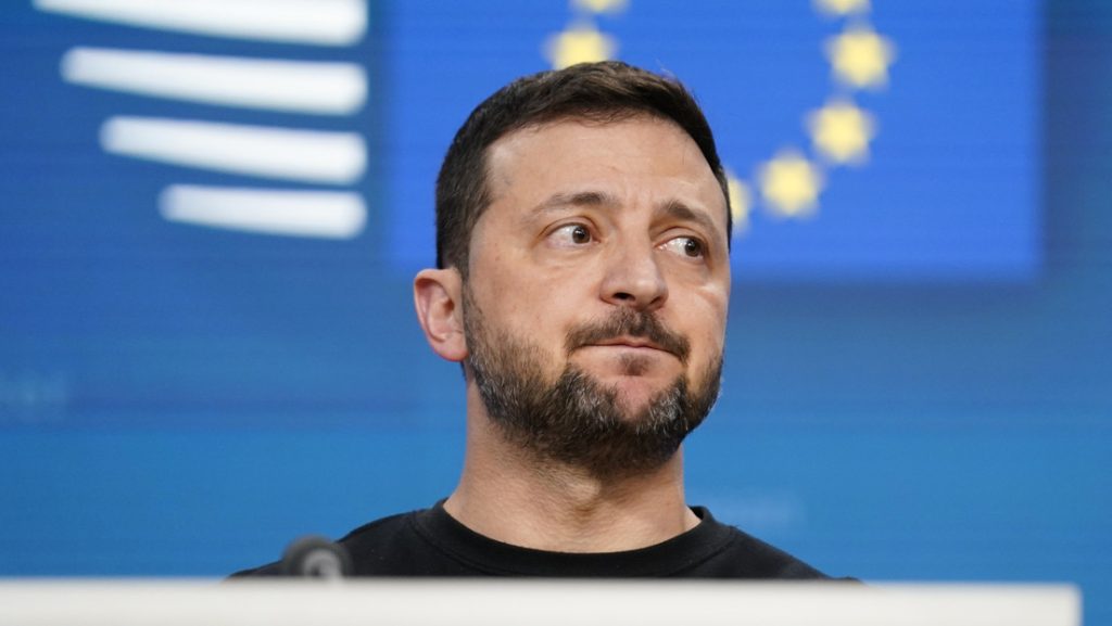 "Desaparecen de la vista": Multimillonario vaticina el destino de Zelenski