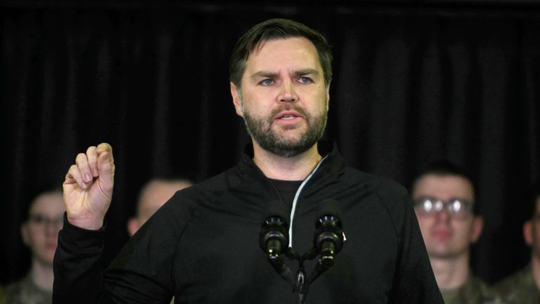 J.D. Vance no descarta el uso de la fuerza para
