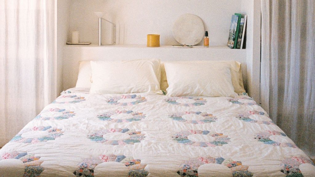 3 tendencias en ropa de cama para renovar tu dormitorio esta primavera