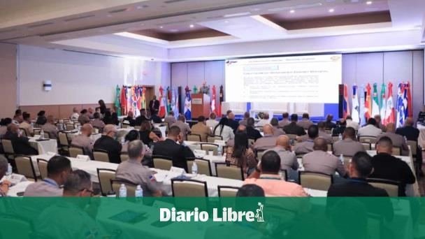 Abordan crimen organizado y ciberseguridad en simposio en RD
