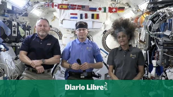 Astronautas varados en la EEI regresarán tras 9 meses