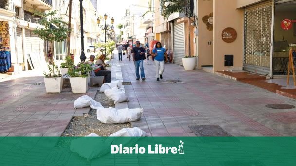 Calle El Conde: un paseo entre el abandono y nostalgia