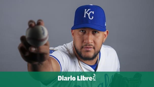 Carlos Estévez debutará en pretemporada tras molestias en la espalda