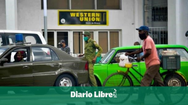 Cuba busca dólares a través de pagos en tiendas