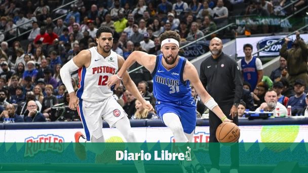 Dinwiddie y Washington guían a Mavericks a vencer a los Pistons