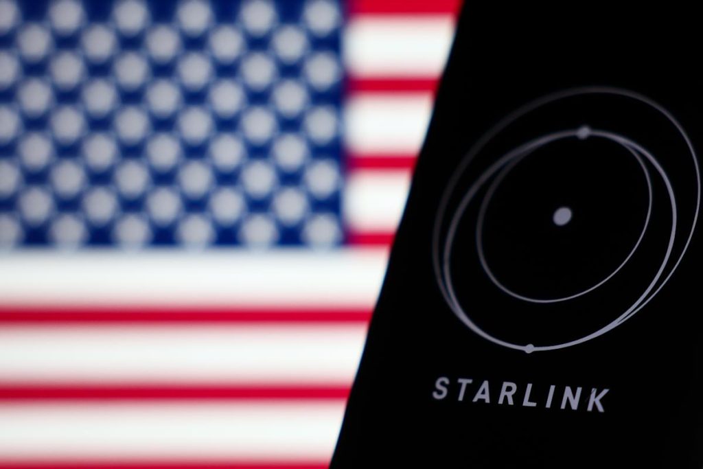 Director of rural broadband program exits with a warning about shift to ‘worse’ satellite internet