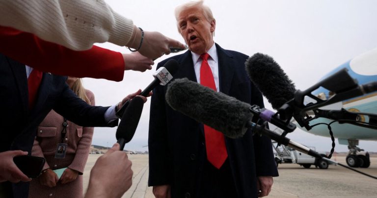 Donald Trump lanza ataques contra Yemen y advierte a Irán