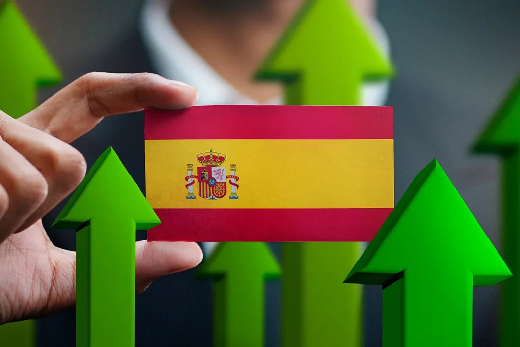 El Banco de España, CaixaBank y BBVA revisan al alza sus previsiones económicas