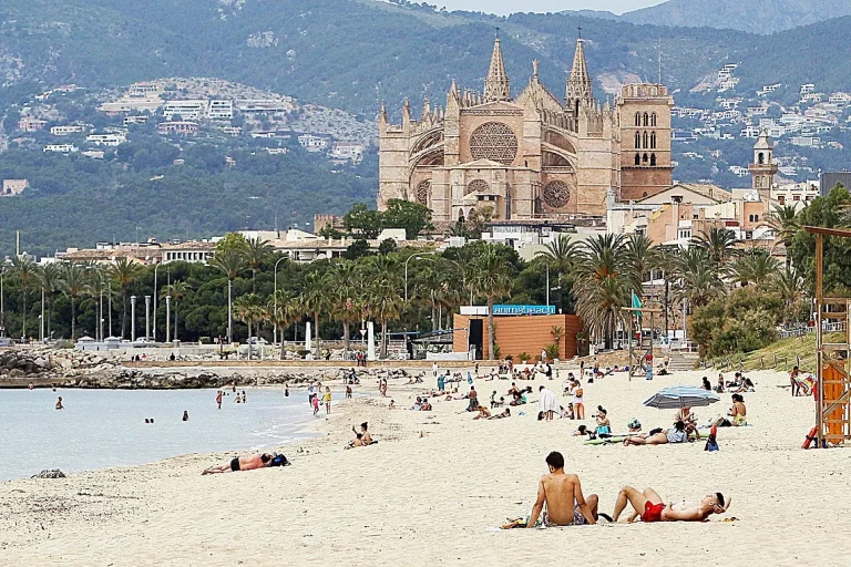 El Gobierno balear busca apoyos para su subida fiscal al turismo