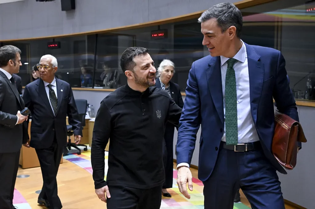 El Gobierno ya contempla acelerar el gasto en Defensa y llegar al 2% antes de 2029
