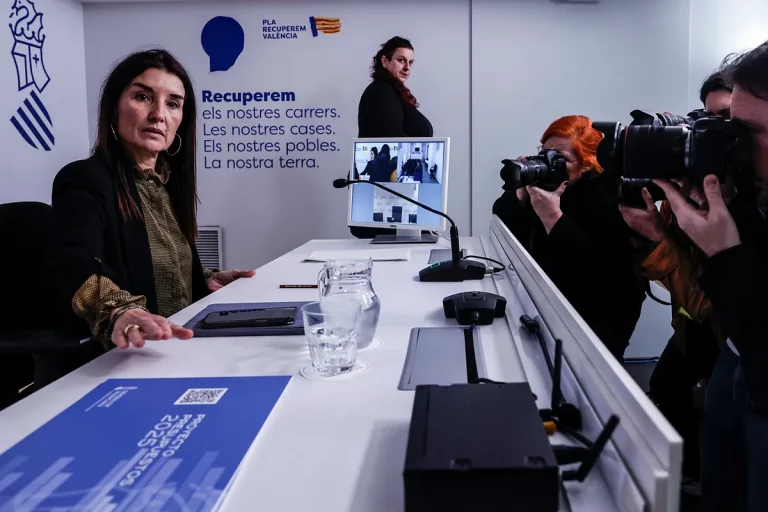 El gobierno de Mazón plantea un déficit del 1,2% en el presupuesto pactado con  Vox