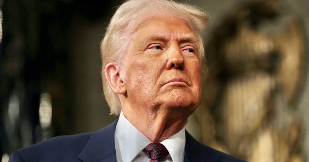 Entra en vigor arancel de 25% de Trump a acero y aluminio importado