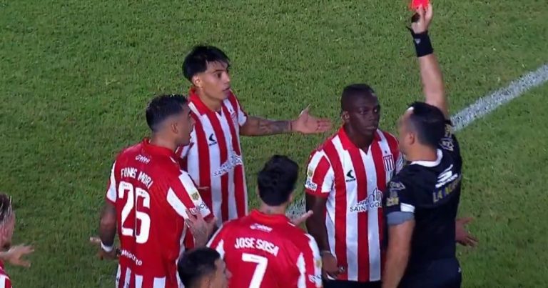 Espinoza a lo Espinoza: dos rojas en un minuto a Estudiantes :: Olé