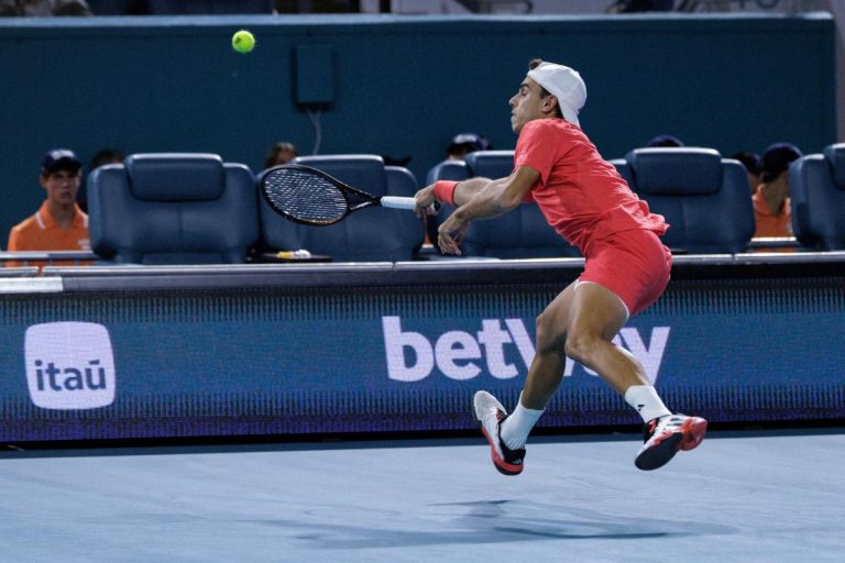 Fran Cerúndolo elimina a Ruud y Miami se queda con tres 'top10'