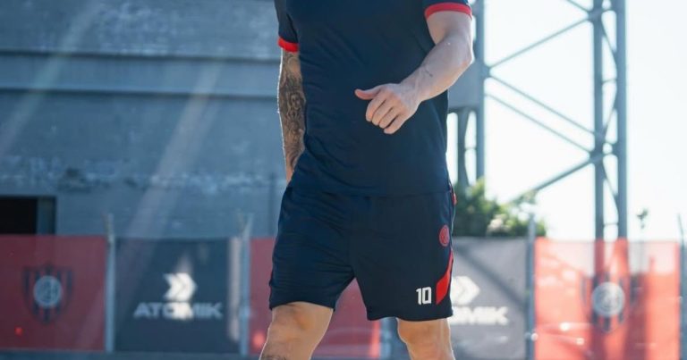 Iker Muniain entrenó a la par del grupo y piensa en Independiente :: Olé