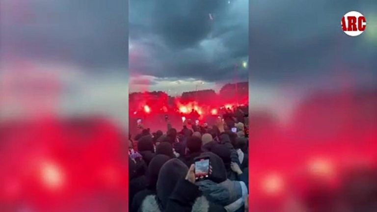 Infiltrados en el 'infierno rojiblanco': busiana, bengalas, cargas policiales...