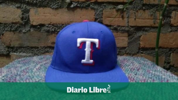 La polémica gorra de Rangers que New Era retiró por palabra "impropia"
