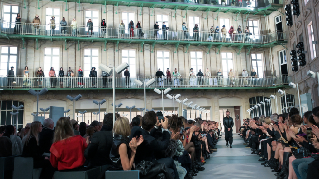 Las 5 propuestas de Louis Vuitton en Paris Fashion week 2025 que serán tendencia a fin de año