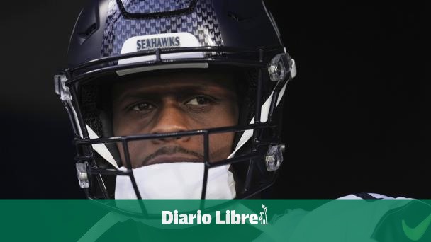 Las Vegas Raiders adquieren a Geno Smith en canje con Seahawks