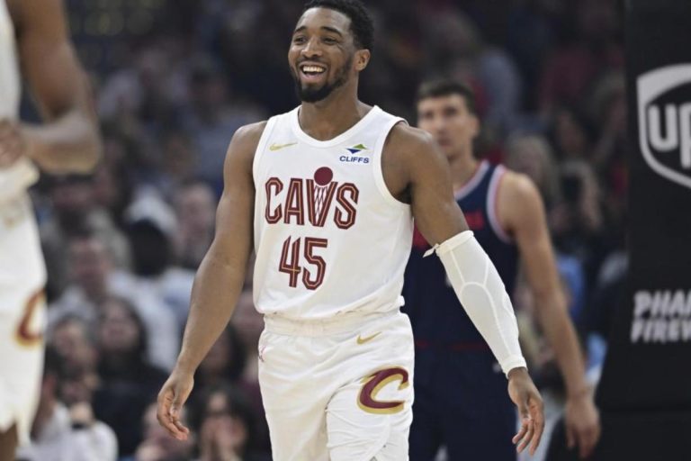 Los Cavs tumban a los Clippers y llegan a 60 triunfos por tercera vez en su historia
