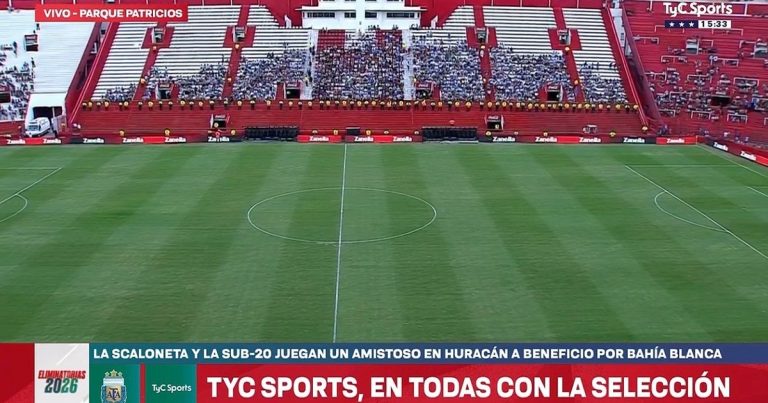 Los hinchas ya van copando la cancha de Huracán para el partido de la Selección :: Olé