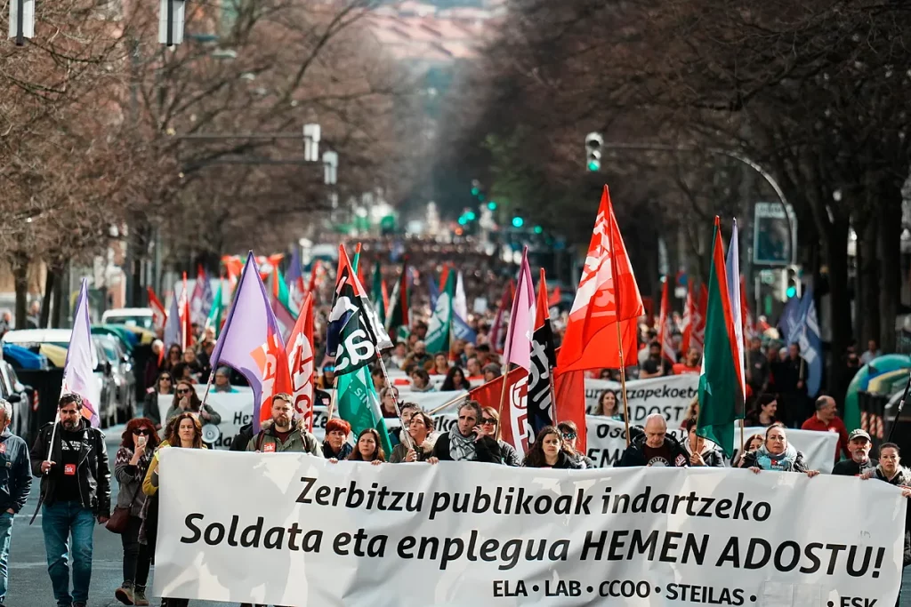 Los sindicatos 'abertzales' plantean un SMI vasco de 1.500 euros