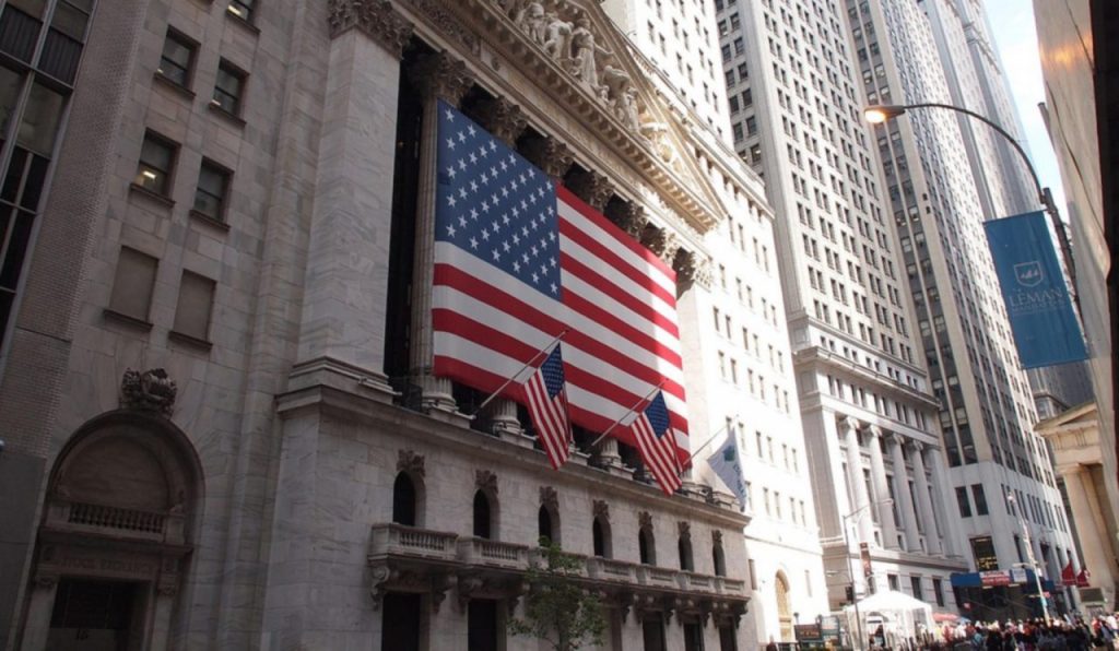 Nasdaq pierde 4% en sesión marcada por miedo a recesión en EU • Mercados • Forbes México
