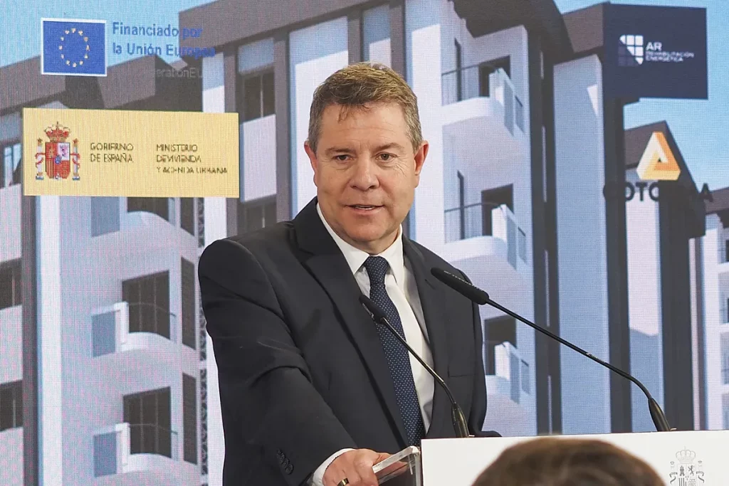 Page acusa a Montero de repartir el impuesto a la banca de forma inconstitucional y llama a las CCAA del PP a unirse