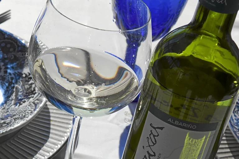 Paralizados "casi todos los pedidos" de vinos gallegos a EEUU por la "incertidumbre" de los aranceles