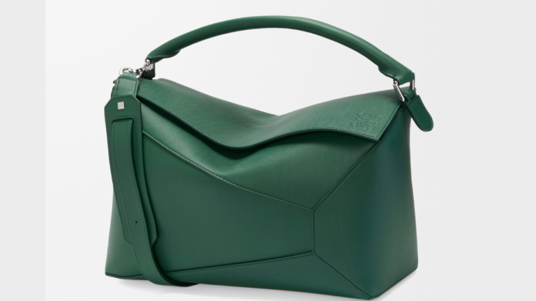 Pensado como un bolso para hombres, así fue como Jonathan Anderson creó el Puzzle de Loewe