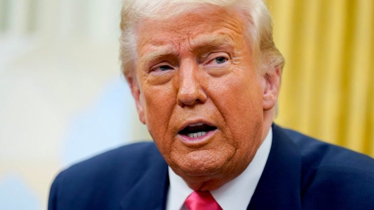 Reportan que Trump ordenará desmantelamiento del Departamento de Educación • Internacional • Forbes México