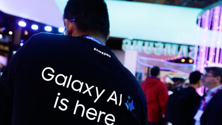 Samsung employee wears black shirt that reads