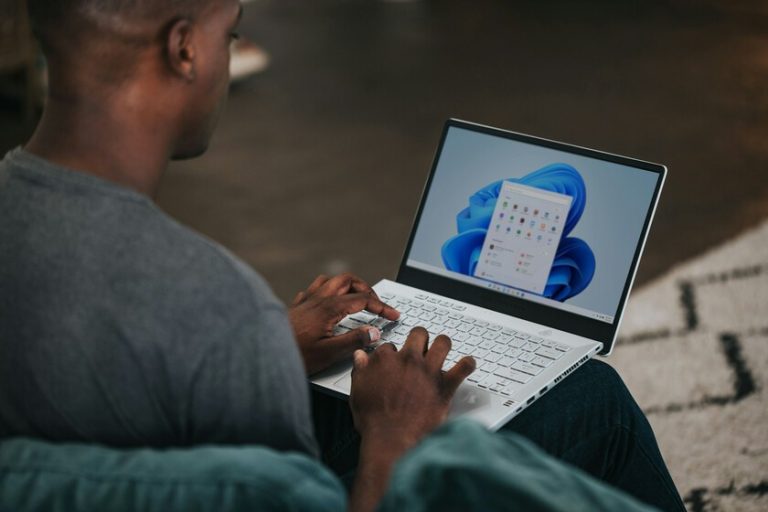 Sigo odiando el menú de clic derecho de Windows 11. Así que he vuelto al de Windows 10 de forma sencilla