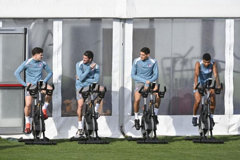 Simeone prueba un once sin De Paul y Julián