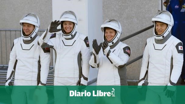 SpaceX aplaza misión para reemplazar a astronautas varados